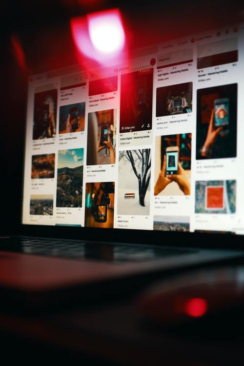 How Restaurants Can Use Social Media to Market Themselves